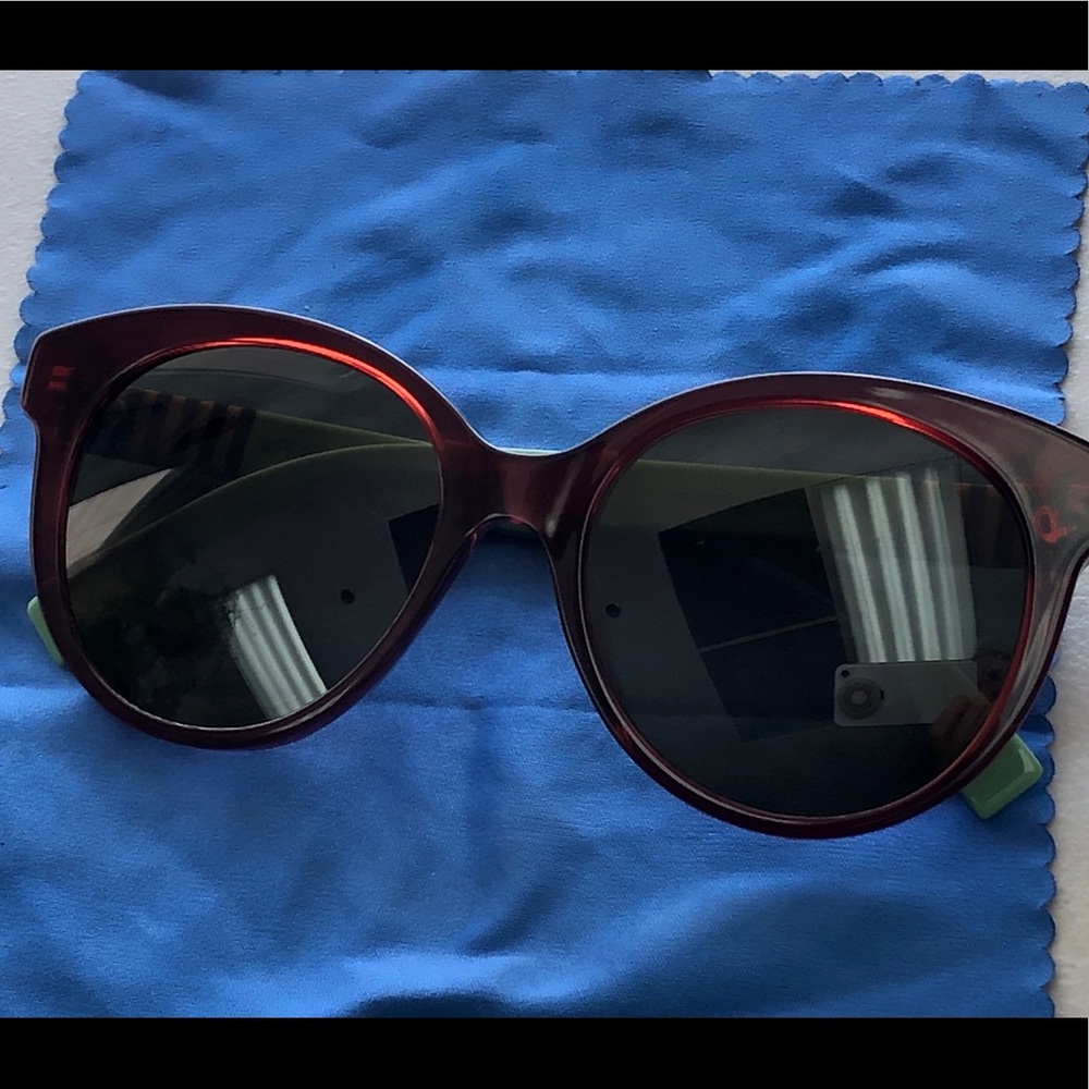 FENDI Sunglasses - Picture 13 of 14
